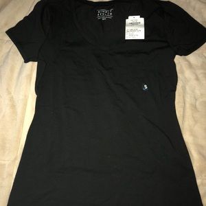 Just a plain black tee